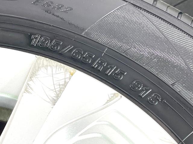 プリウス Ｓ　禁煙車　純正９型ＳＤナビ　バックカメラ　衝突被害軽減システム　レーダークルーズ　スマートキー　ＬＥＤヘッド　ＥＴＣ２．０　純正１５インチアルミ　オートハイビーム　オートライト　オートエアコン（30枚目）