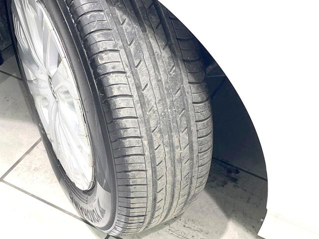 プリウス Ｓ　禁煙車　純正９型ＳＤナビ　バックカメラ　衝突被害軽減システム　レーダークルーズ　スマートキー　ＬＥＤヘッド　ＥＴＣ２．０　純正１５インチアルミ　オートハイビーム　オートライト　オートエアコン（31枚目）