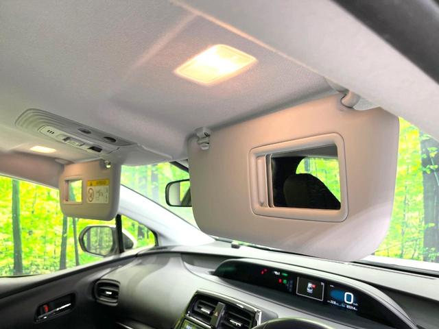 プリウス Ｓ　禁煙車　純正９型ＳＤナビ　バックカメラ　衝突被害軽減システム　レーダークルーズ　スマートキー　ＬＥＤヘッド　ＥＴＣ２．０　純正１５インチアルミ　オートハイビーム　オートライト　オートエアコン（35枚目）