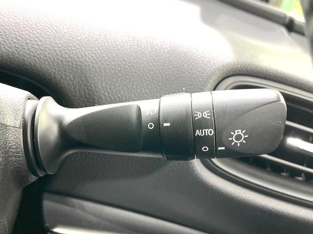 プリウス Ｓ　禁煙車　純正９型ＳＤナビ　バックカメラ　衝突被害軽減システム　レーダークルーズ　スマートキー　ＬＥＤヘッド　ＥＴＣ２．０　純正１５インチアルミ　オートハイビーム　オートライト　オートエアコン（52枚目）