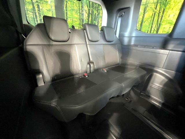 ステップワゴン ｅ：ＨＥＶスパーダ　禁煙車　両側電動ドア　後席モニター　純正１１．４型ナビ　バックカメラ　衝突被害軽減システム　レーダークルーズ　ＢＳＭ　電動リアゲート　ハーフレザー　前席シートヒーター　ドラレコ　コーナーセンサー（10枚目）