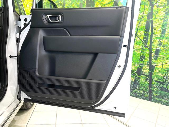 ステップワゴン ｅ：ＨＥＶスパーダ　禁煙車　両側電動ドア　後席モニター　純正１１．４型ナビ　バックカメラ　衝突被害軽減システム　レーダークルーズ　ＢＳＭ　電動リアゲート　ハーフレザー　前席シートヒーター　ドラレコ　コーナーセンサー（51枚目）