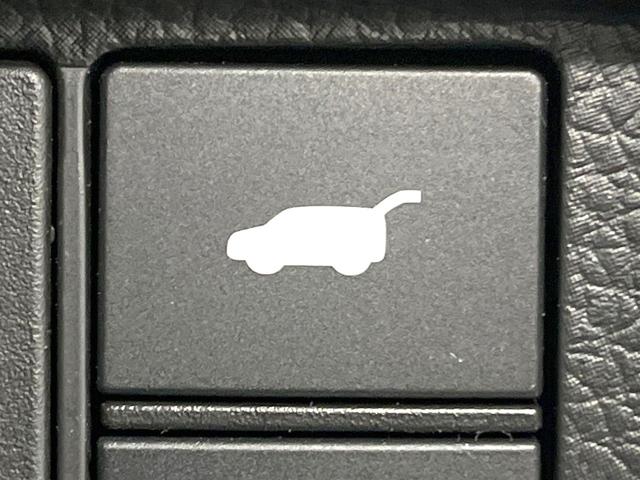 ステップワゴン ｅ：ＨＥＶスパーダ　禁煙車　両側電動ドア　後席モニター　純正１１．４型ナビ　バックカメラ　衝突被害軽減システム　レーダークルーズ　ＢＳＭ　電動リアゲート　ハーフレザー　前席シートヒーター　ドラレコ　コーナーセンサー（56枚目）