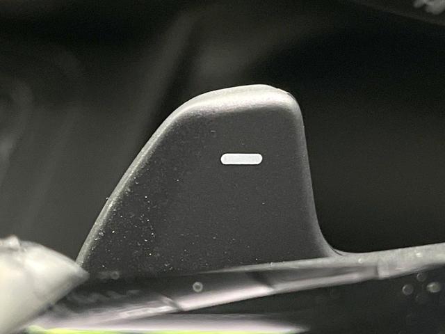 ステップワゴン ｅ：ＨＥＶスパーダ　禁煙車　両側電動ドア　後席モニター　純正１１．４型ナビ　バックカメラ　衝突被害軽減システム　レーダークルーズ　ＢＳＭ　電動リアゲート　ハーフレザー　前席シートヒーター　ドラレコ　コーナーセンサー（69枚目）