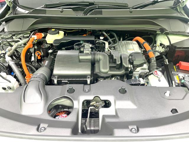 ヴェゼル ｅ：ＨＥＶ　Ｚ　登録済未使用車　純正８型ナビ　全周囲カメラ　衝突被害軽減システム　レーダークルーズ　ＢＳＭ　電動リアゲート　ハーフレザー　前席シートヒーター　ＬＥＤヘッド　ビルトインＥＴＣ　純正１８インチＡＷ（18枚目）