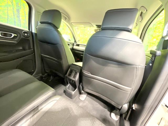 ヴェゼル ｅ：ＨＥＶ　Ｚ　登録済未使用車　純正８型ナビ　全周囲カメラ　衝突被害軽減システム　レーダークルーズ　ＢＳＭ　電動リアゲート　ハーフレザー　前席シートヒーター　ＬＥＤヘッド　ビルトインＥＴＣ　純正１８インチＡＷ（41枚目）