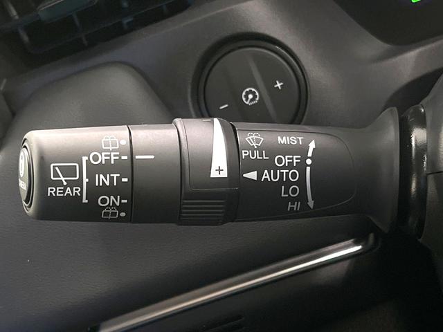 ヴェゼル ｅ：ＨＥＶ　Ｚ　登録済未使用車　純正８型ナビ　全周囲カメラ　衝突被害軽減システム　レーダークルーズ　ＢＳＭ　電動リアゲート　ハーフレザー　前席シートヒーター　ＬＥＤヘッド　ビルトインＥＴＣ　純正１８インチＡＷ（66枚目）