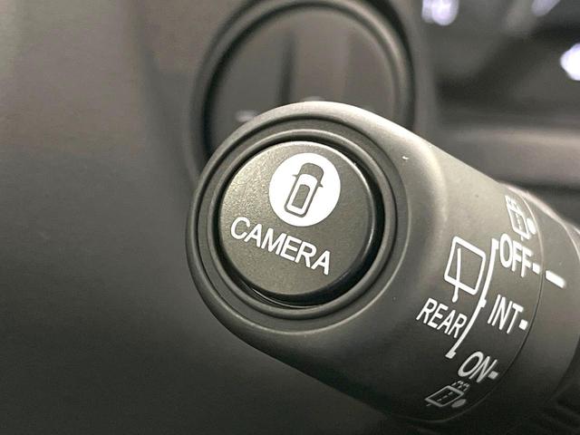 ヴェゼル ｅ：ＨＥＶ　Ｚ　登録済未使用車　純正８型ナビ　全周囲カメラ　衝突被害軽減システム　レーダークルーズ　ＢＳＭ　電動リアゲート　ハーフレザー　前席シートヒーター　ＬＥＤヘッド　ビルトインＥＴＣ　純正１８インチＡＷ（70枚目）