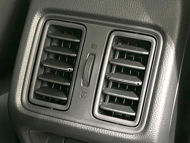 ヴェゼル ｅ：ＨＥＶ　Ｚ　登録済未使用車　純正８型ナビ　全周囲カメラ　衝突被害軽減システム　レーダークルーズ　ＢＳＭ　電動リアゲート　ハーフレザー　前席シートヒーター　ＬＥＤヘッド　ビルトインＥＴＣ　純正１８インチＡＷ（71枚目）