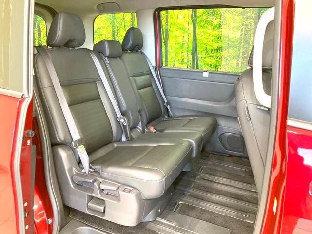 セレナ ｅ－パワー　ハイウェイスターＶ　９０周年記念車　禁煙車　特別使用車　ツートンカラー　純正１２．３型ナビ　全周囲カメラ　デジタルインナーミラー　プロパイロット　合皮シート　全席シートヒーター　衝突被害軽減ブレーキ　オートエアコン　ＬＥＤヘッドライト（9枚目）