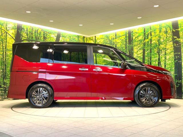 セレナ ｅ－パワー　ハイウェイスターＶ　９０周年記念車　禁煙車　特別使用車　ツートンカラー　純正１２．３型ナビ　全周囲カメラ　デジタルインナーミラー　プロパイロット　合皮シート　全席シートヒーター　衝突被害軽減ブレーキ　オートエアコン　ＬＥＤヘッドライト（27枚目）