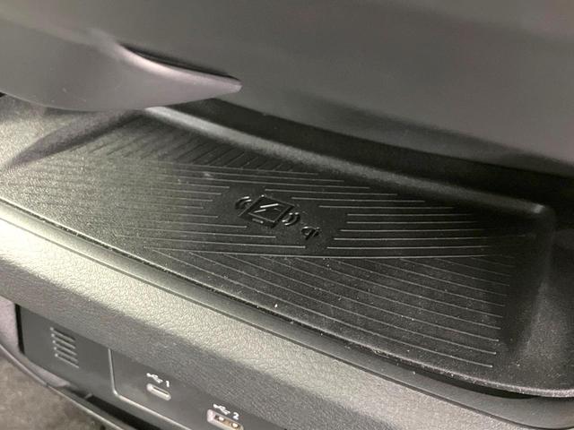 セレナ ｅ－パワー　ハイウェイスターＶ　９０周年記念車　禁煙車　特別使用車　ツートンカラー　純正１２．３型ナビ　全周囲カメラ　デジタルインナーミラー　プロパイロット　合皮シート　全席シートヒーター　衝突被害軽減ブレーキ　オートエアコン　ＬＥＤヘッドライト（33枚目）