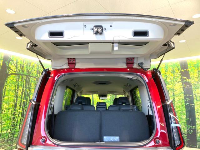 セレナ ｅ－パワー　ハイウェイスターＶ　９０周年記念車　禁煙車　特別使用車　ツートンカラー　純正１２．３型ナビ　全周囲カメラ　デジタルインナーミラー　プロパイロット　合皮シート　全席シートヒーター　衝突被害軽減ブレーキ　オートエアコン　ＬＥＤヘッドライト（47枚目）