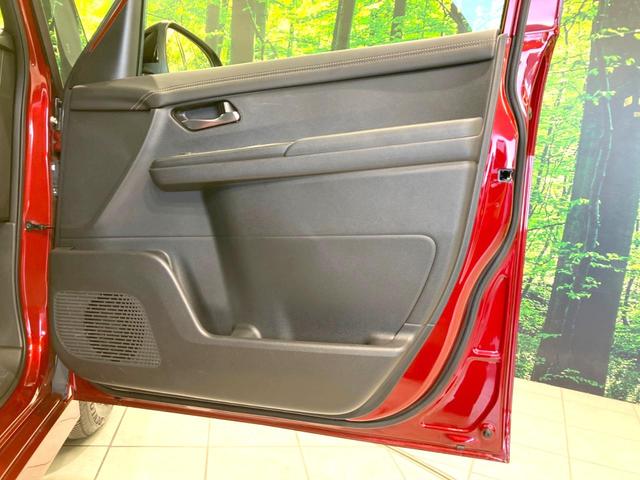 セレナ ｅ－パワー　ハイウェイスターＶ　９０周年記念車　禁煙車　特別使用車　ツートンカラー　純正１２．３型ナビ　全周囲カメラ　デジタルインナーミラー　プロパイロット　合皮シート　全席シートヒーター　衝突被害軽減ブレーキ　オートエアコン　ＬＥＤヘッドライト（52枚目）