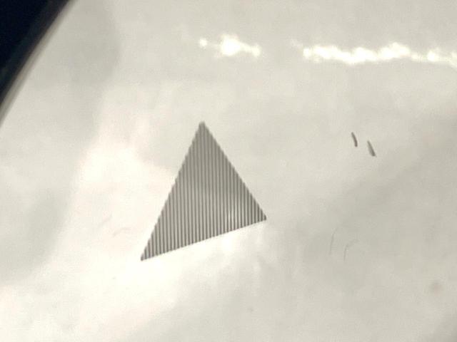 セレナ ｅ－パワー　ハイウェイスターＶ　９０周年記念車　禁煙車　特別使用車　ツートンカラー　純正１２．３型ナビ　全周囲カメラ　デジタルインナーミラー　プロパイロット　合皮シート　全席シートヒーター　衝突被害軽減ブレーキ　オートエアコン　ＬＥＤヘッドライト（75枚目）