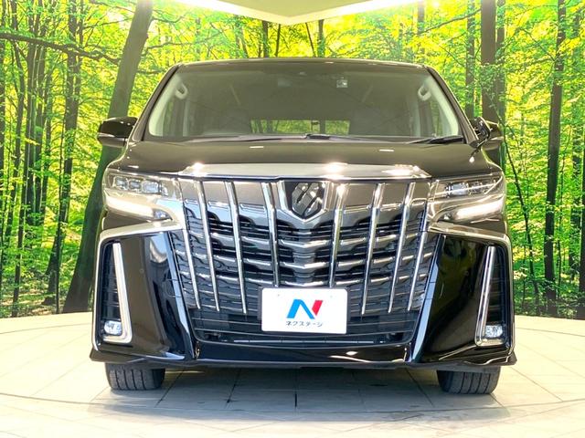 アルファード ２．５Ｓ　Ｃパッケージ　禁煙車　サンルーフ　デジタルインナーミラー　純正９型ディスプレイオ　バックカメラ　パワーバックドア　両側パワースライドドア　前席パワーシート　前席シートクーラー　衝突被害軽減ブレーキ　レーダークルーズ（18枚目）