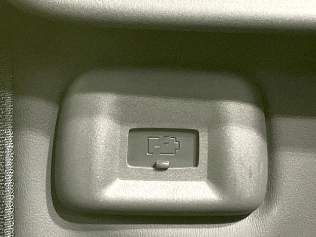 セレナ ハイウェイスターＶ　禁煙車　現行　両側電動ドア　ＳＤナビ　バックカメラ　プロパイロット　衝突被害軽減システム　ドラレコ　コーナーセンサー　スマートキー　ＬＥＤヘッド　ＥＴＣ　純正１６インチアルミ　オートハイビーム（71枚目）