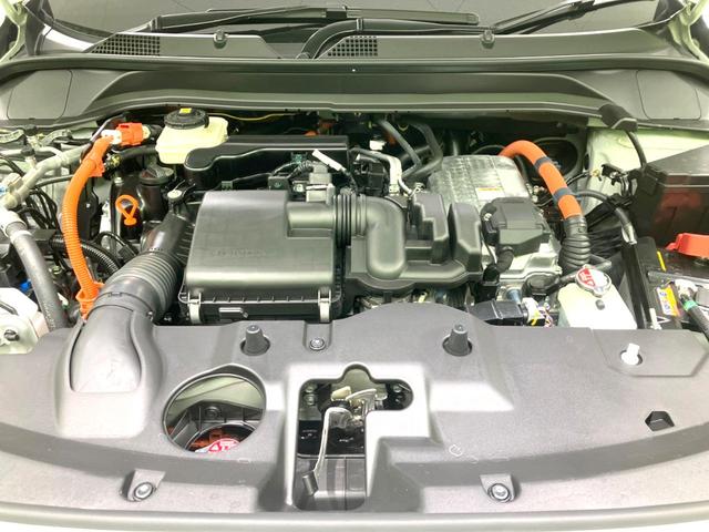 ヴェゼル ｅ：ＨＥＶ　Ｚ　登録済未使用車　９インチコネクトナビ　全周囲カメラ　衝突被害軽減システム　電動リアゲート　ハーフレザーシート　コーナーセンサー　スマートキー　ＬＥＤヘッド　ＥＴＣ２．０　純正１８インチアルミ（18枚目）