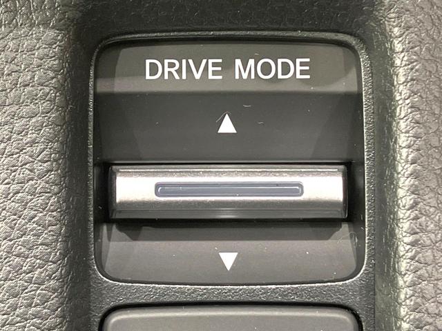 ヴェゼル ｅ：ＨＥＶ　Ｚ　登録済未使用車　９インチコネクトナビ　全周囲カメラ　衝突被害軽減システム　電動リアゲート　ハーフレザーシート　コーナーセンサー　スマートキー　ＬＥＤヘッド　ＥＴＣ２．０　純正１８インチアルミ（34枚目）