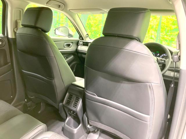 ヴェゼル ｅ：ＨＥＶ　Ｚ　登録済未使用車　９インチコネクトナビ　全周囲カメラ　衝突被害軽減システム　電動リアゲート　ハーフレザーシート　コーナーセンサー　スマートキー　ＬＥＤヘッド　ＥＴＣ２．０　純正１８インチアルミ（51枚目）