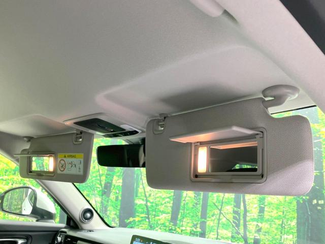 ヴェゼル ｅ：ＨＥＶ　Ｚ　登録済未使用車　９インチコネクトナビ　全周囲カメラ　衝突被害軽減システム　電動リアゲート　ハーフレザーシート　コーナーセンサー　スマートキー　ＬＥＤヘッド　ＥＴＣ２．０　純正１８インチアルミ（52枚目）