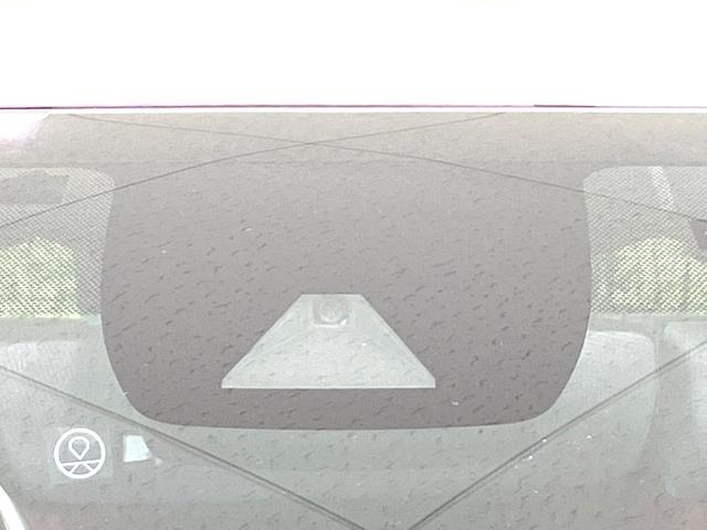 カローラスポーツ ハイブリッドＧ　Ｚ　禁煙車　ＳＤナビ　バックカメラ　衝突被害軽減ブレーキ　レーダークルーズコントロール　前席シートヒーター　フルセグＴＶ　Ｂｌｕｅｔｏｏｔｈ接続　ＥＴＣ　オートエアコン　ＬＥＤヘッドライト　スマートキー（6枚目）