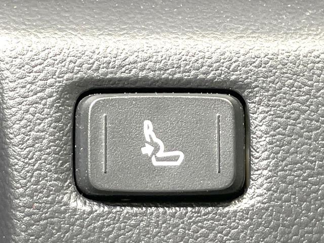 カローラスポーツ ハイブリッドＧ　Ｚ　禁煙車　ＳＤナビ　バックカメラ　衝突被害軽減ブレーキ　レーダークルーズコントロール　前席シートヒーター　フルセグＴＶ　Ｂｌｕｅｔｏｏｔｈ接続　ＥＴＣ　オートエアコン　ＬＥＤヘッドライト　スマートキー（56枚目）