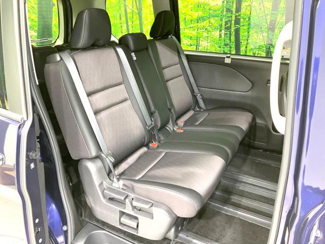 セレナ ハイウェイスター VセレクションII 禁煙車 純正9型SDナビ 全周囲カメラ 純正フリップダウンモニター 両側パワースライドドア 衝突被害軽減ブレーキ フルセグTV Bluetooth接続 オートエアコン LEDヘッドライト ETC(11枚目)