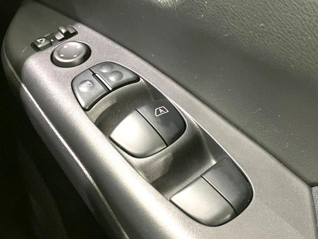 セレナ ハイウェイスター VセレクションII 禁煙車 純正9型SDナビ 全周囲カメラ 純正フリップダウンモニター 両側パワースライドドア 衝突被害軽減ブレーキ フルセグTV Bluetooth接続 オートエアコン LEDヘッドライト ETC(55枚目)