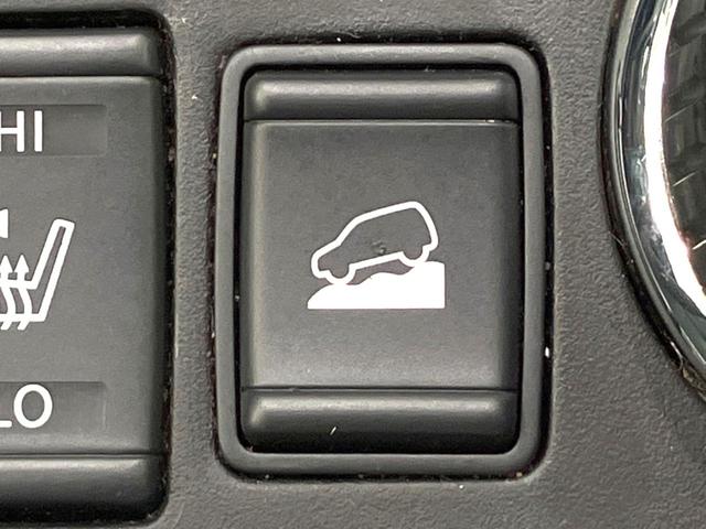 エクストレイル ２０Ｘ　禁煙車　４ＷＤ　ガラスルーフ　純正ナビ　全周囲カメラ　シートヒーター　ＬＥＤヘッドライト　ＥＴＣ　ダウンヒルアシスト　デュアルエアコン　オートエアコン　オートライト　アイドリングストップ（7枚目）