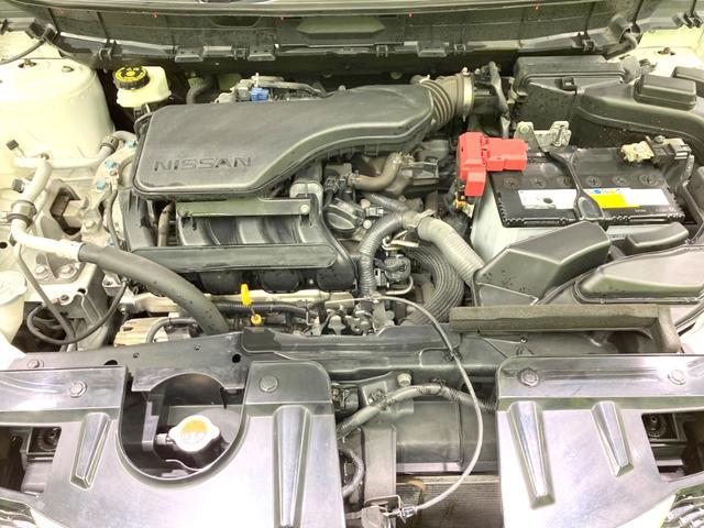 エクストレイル ２０Ｘ　禁煙車　４ＷＤ　ガラスルーフ　純正ナビ　全周囲カメラ　シートヒーター　ＬＥＤヘッドライト　ＥＴＣ　ダウンヒルアシスト　デュアルエアコン　オートエアコン　オートライト　アイドリングストップ（18枚目）