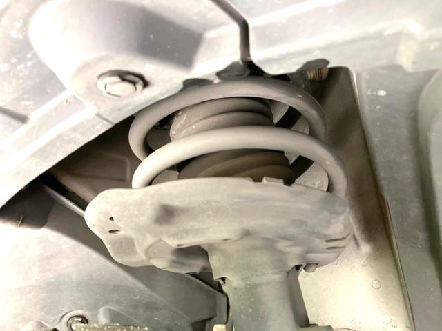 エクストレイル ２０Ｘ　禁煙車　４ＷＤ　ガラスルーフ　純正ナビ　全周囲カメラ　シートヒーター　ＬＥＤヘッドライト　ＥＴＣ　ダウンヒルアシスト　デュアルエアコン　オートエアコン　オートライト　アイドリングストップ（20枚目）