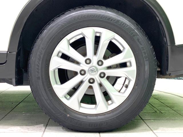エクストレイル ２０Ｘ　禁煙車　４ＷＤ　ガラスルーフ　純正ナビ　全周囲カメラ　シートヒーター　ＬＥＤヘッドライト　ＥＴＣ　ダウンヒルアシスト　デュアルエアコン　オートエアコン　オートライト　アイドリングストップ（30枚目）