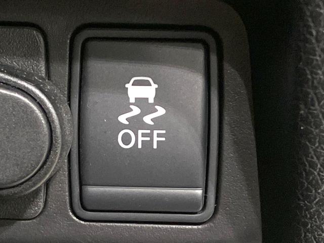 エクストレイル ２０Ｘ　禁煙車　４ＷＤ　ガラスルーフ　純正ナビ　全周囲カメラ　シートヒーター　ＬＥＤヘッドライト　ＥＴＣ　ダウンヒルアシスト　デュアルエアコン　オートエアコン　オートライト　アイドリングストップ（58枚目）