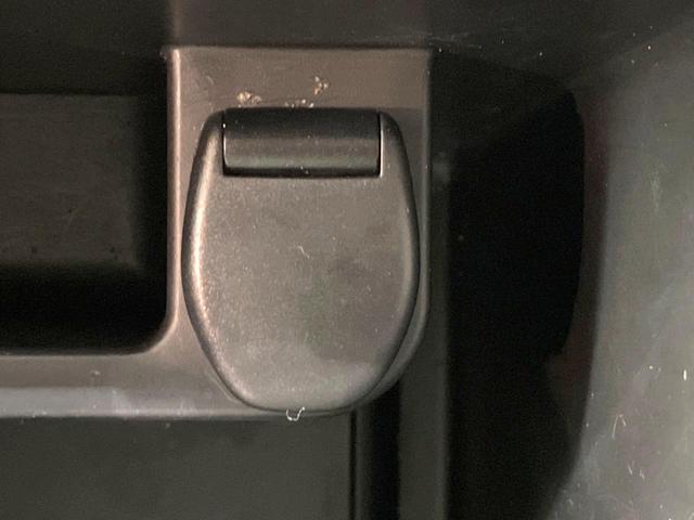 エクストレイル ２０Ｘ　禁煙車　４ＷＤ　ガラスルーフ　純正ナビ　全周囲カメラ　シートヒーター　ＬＥＤヘッドライト　ＥＴＣ　ダウンヒルアシスト　デュアルエアコン　オートエアコン　オートライト　アイドリングストップ（66枚目）