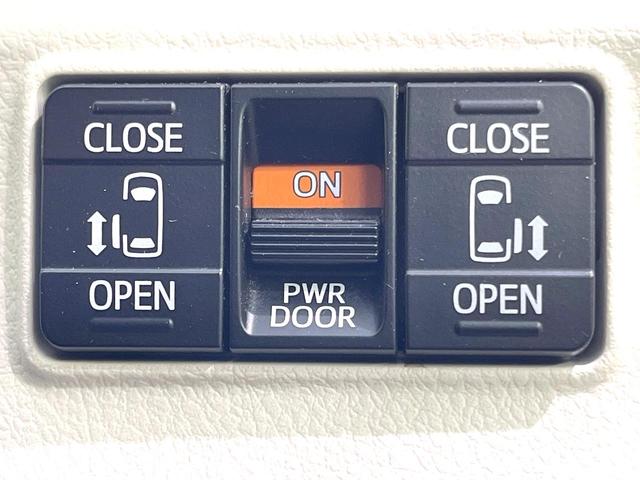 シエンタ G 禁煙車 両側電動ドア 純正ナビ バックカメラ ETC オートエアコン アイドリングストップ ヘッドライトリベライザー バニティミラー 革巻きステアリング ステアリングスイッチ パワーステアリング(3枚目)