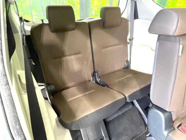 シエンタ G 禁煙車 両側電動ドア 純正ナビ バックカメラ ETC オートエアコン アイドリングストップ ヘッドライトリベライザー バニティミラー 革巻きステアリング ステアリングスイッチ パワーステアリング(10枚目)