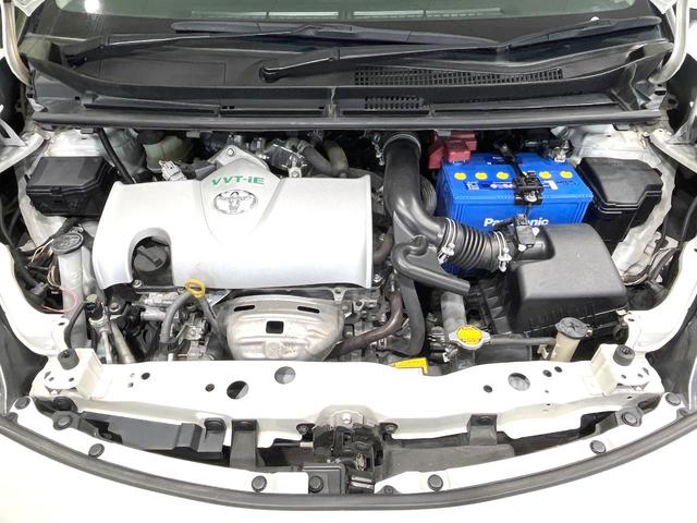 シエンタ G 禁煙車 両側電動ドア 純正ナビ バックカメラ ETC オートエアコン アイドリングストップ ヘッドライトリベライザー バニティミラー 革巻きステアリング ステアリングスイッチ パワーステアリング(19枚目)