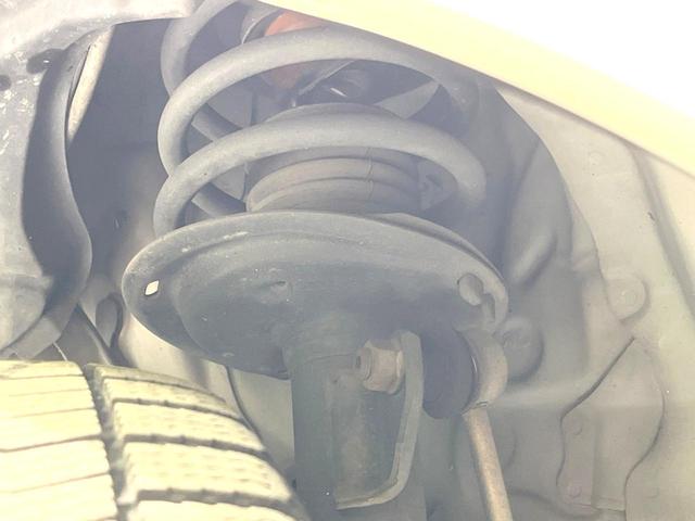 シエンタ G 禁煙車 両側電動ドア 純正ナビ バックカメラ ETC オートエアコン アイドリングストップ ヘッドライトリベライザー バニティミラー 革巻きステアリング ステアリングスイッチ パワーステアリング(21枚目)