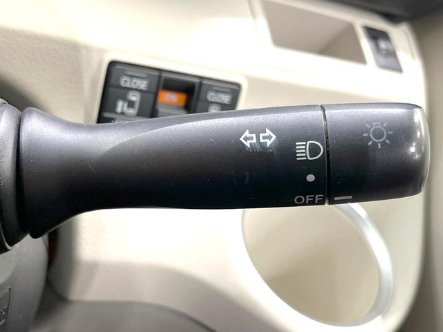 シエンタ G 禁煙車 両側電動ドア 純正ナビ バックカメラ ETC オートエアコン アイドリングストップ ヘッドライトリベライザー バニティミラー 革巻きステアリング ステアリングスイッチ パワーステアリング(50枚目)