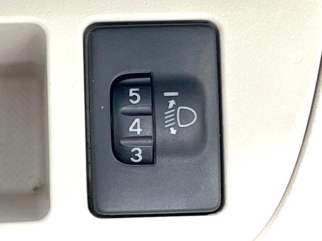 シエンタ G 禁煙車 両側電動ドア 純正ナビ バックカメラ ETC オートエアコン アイドリングストップ ヘッドライトリベライザー バニティミラー 革巻きステアリング ステアリングスイッチ パワーステアリング(53枚目)