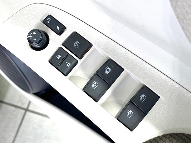 シエンタ G 禁煙車 両側電動ドア 純正ナビ バックカメラ ETC オートエアコン アイドリングストップ ヘッドライトリベライザー バニティミラー 革巻きステアリング ステアリングスイッチ パワーステアリング(57枚目)