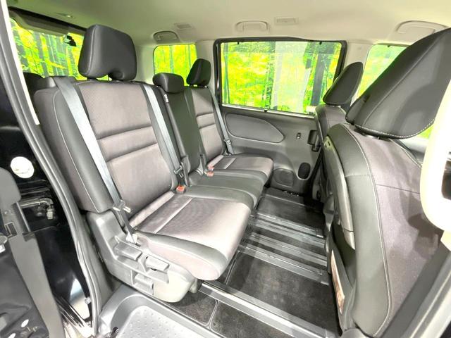 セレナ ハイウェイスター Vセレクション 禁煙車 ハンズフリー両側電動ドア 純正9インチナビナビ 後席モニター 全周囲カメラ 衝突被害軽減システム ドラレコ ETC LEDヘッドライト パーキングアシスト オートライト オートエアコン(9枚目)