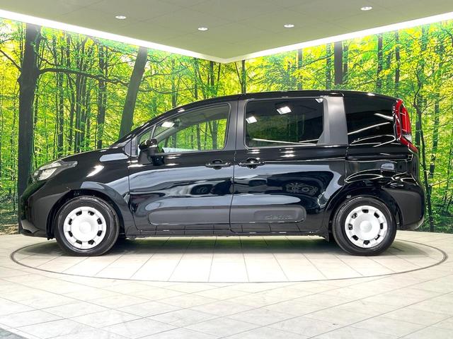 シエンタ ハイブリッドX 禁煙車 登録済未使用車 片側パワスラ セーフティセンス レーダークルーズ LEDヘッドライト オートエアコン オートマチックハイビーム オートライト スマートキー バニティミラー パワーステアリング(26枚目)