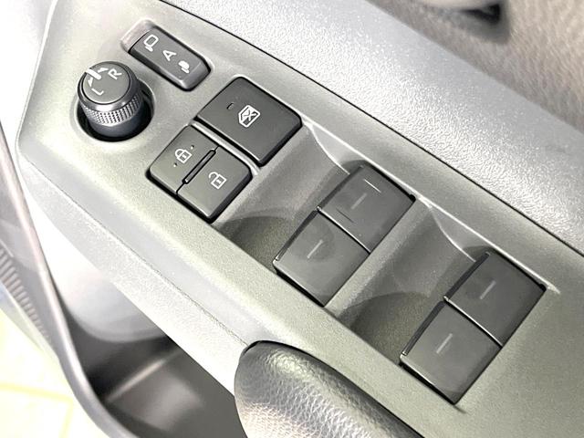 シエンタ ハイブリッドX 禁煙車 登録済未使用車 片側パワスラ セーフティセンス レーダークルーズ LEDヘッドライト オートエアコン オートマチックハイビーム オートライト スマートキー バニティミラー パワーステアリング(57枚目)