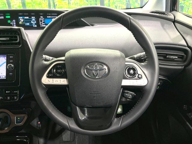 プリウス Sセーフティプラス 禁煙車 純正SDナビ バックカメラ 衝突被害軽減システム レーダークルーズ ドラレコ クリアランスソナー スマートキー LEDヘッド ビルトインETC オートハイビーム 車線逸脱警報 オートライト(11枚目)