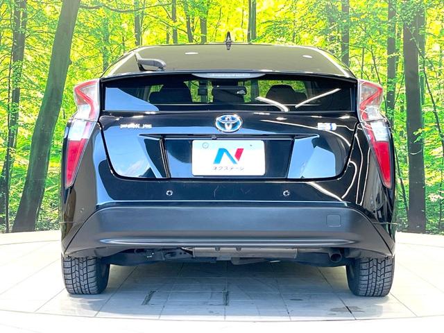 プリウス Sセーフティプラス 禁煙車 純正SDナビ バックカメラ 衝突被害軽減システム レーダークルーズ ドラレコ クリアランスソナー スマートキー LEDヘッド ビルトインETC オートハイビーム 車線逸脱警報 オートライト(15枚目)