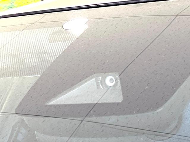 プリウス Sセーフティプラス 禁煙車 純正SDナビ バックカメラ 衝突被害軽減システム レーダークルーズ ドラレコ クリアランスソナー スマートキー LEDヘッド ビルトインETC オートハイビーム 車線逸脱警報 オートライト(32枚目)