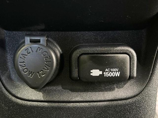 シエンタ ハイブリッドZ 禁煙車 両側電動ドア 純正10.5型ナビ 全周囲カメラ 100V電源 衝突被害軽減システム レーダークルーズ BSM LEDヘッド ドラレコ ETC2.0 オートハイビーム 車線逸脱警報 オートライト(34枚目)