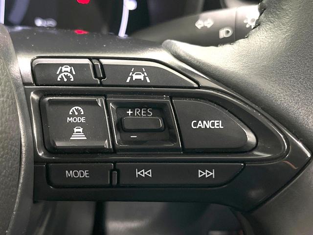 シエンタ ハイブリッドZ 禁煙車 両側電動ドア 純正10.5型ナビ 全周囲カメラ 100V電源 衝突被害軽減システム レーダークルーズ BSM LEDヘッド ドラレコ ETC2.0 オートハイビーム 車線逸脱警報 オートライト(35枚目)